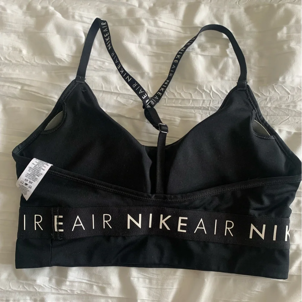 Nike Air sports bra - Picture 2 of 5